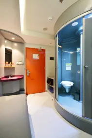 POP! Hotel Tanjung Karang - Bathroom
