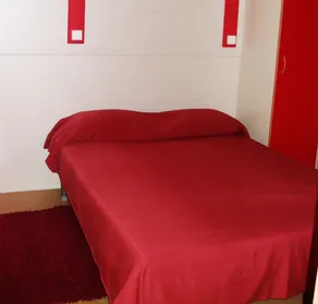 Mobilheim mit Grill und Garten - Zimmer