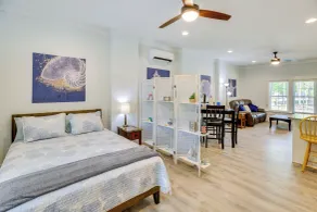 Coastal North Carolina Retreat: Half Mile to Beach - Interiør