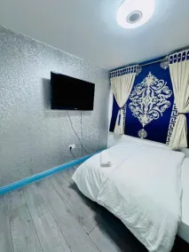 Unique Private Rooms - Bolton Central, Free Parking - Room