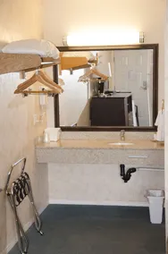 Best Budget Inn & Suites Kamloops - Salle de bain