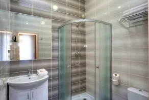 Fire Inn - Bathroom