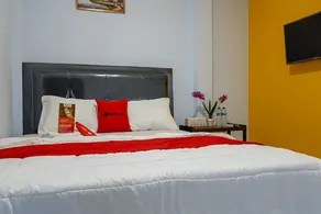 RedDoorz near RSUD Kota Luwuk - Zimmer