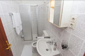 Apartments Beach Side Brela - Bathroom