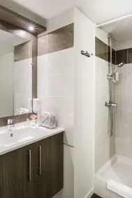 Agréable studio avec 1 chambre à coucher pour 2 personnes - Salle de bain