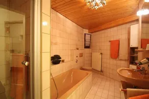 Familien-Appartement Schwarzwald bei Freiburg mit bis zu 4 Schlafzimmern - Bathroom
