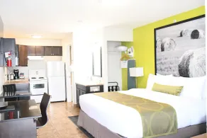 Super 8 by Wyndham Fort McMurray - Chambre