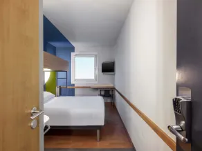 B&B HOTEL Erlangen-Tennenlohe - Chambre