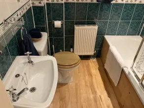 The Studio - Bathroom