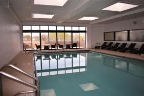 DoubleTree by Hilton Chicago - Oak Brook - Pool