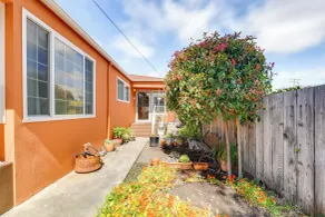 Easy SF Bay Access: Updated San Pablo Duplex - Interior