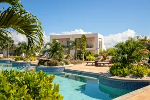Golden Rock Dive and Nature Resort - Room