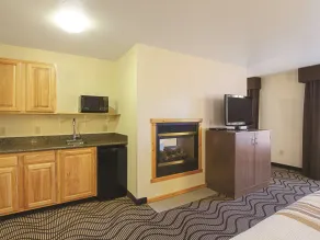 Best Western Plus Riverfront Hotel and Suites - Chambre