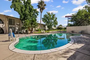 Heritage Inn Express Roseville - Piscine