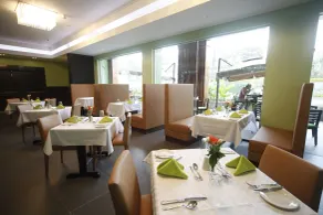 Best Western Premier Garden Hotel Entebbe - Restaurant