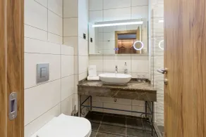 Movenpick Resort and Spa Fruske Terme - Bathroom