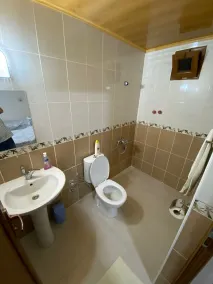 Elmas Pansiyon - Baño
