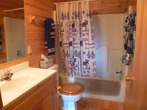 Smoky Bear Ranch Bed & Breakfast & Cabins - Baño