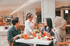 HARRIS Resort Batam Waterfront - Restaurant