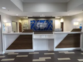Holiday Inn Express & Suites - Huntsville Airport by IHG - Reception