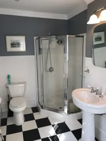 Bourne Bed and Breakfast - Badeværelse