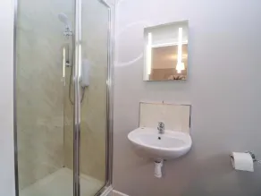 Sunny Cottage - Bathroom