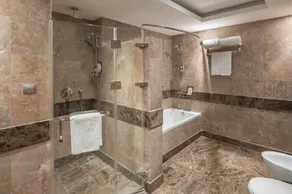 Copthorne Makkah Al Naseem - Bathroom