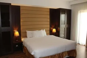 Golden Tulip Al Khobar Suites - Room