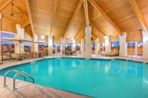 Baymont by Wyndham Rolla - Piscine