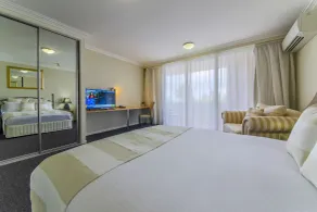 Mantra Mackay - Room