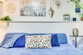 6 Mi to Cpkc Stadium: Convenient Kansas City Apt - Interior