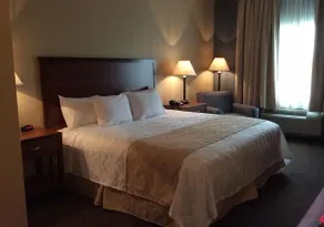 Cardinal Inn & Event Center - Rum