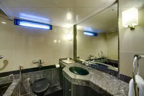 Ramee Guestline Hotel Khar - Salle de bain