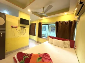 Hotel Swashtika Near Sea Beach With Restaurant - Rum