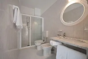 Hotel Galassia Suites & Spa - Badezimmer