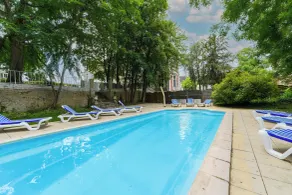  LOGIS HÔTEL LES MARÉCHAUX - Piscine