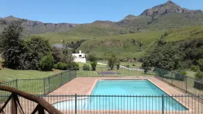 Ledges Retreat - Piscine
