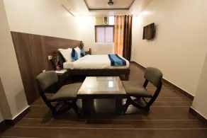 Eclat Suites MINT Gomti Nagar - Room