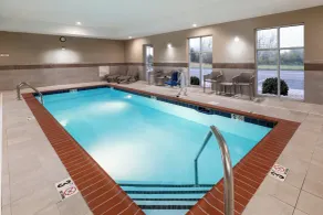 Garner Hotel Clarksville Northeast by IHG - Piscine