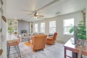 2 Mi to West Nature Park! 5-Acre Rural Retreat - Innenbereich
