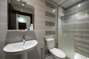 Holiday Plus Al Nuzha - Bathroom