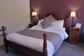 Black Spur Inn - Room