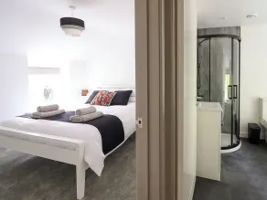 Bwthyn Camlan - Room