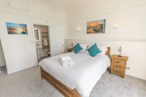 Pier View Apartment - Habitación