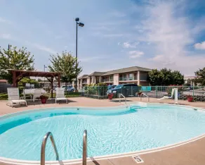 Econo Lodge Springfield I-44 - Pool