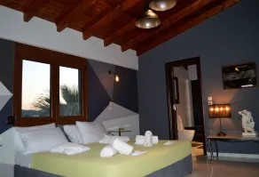 Gold Luxury Villa Ialysos - Chambre