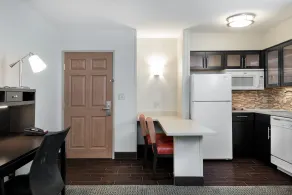 Staybridge Suites Chantilly Dulles Airport by IHG - Zimmer