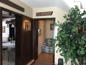 Hotel Garni Haus Alpine - Chiemgau Karte inkl - Reception
