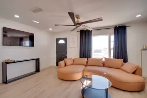 4 Mi to Ttu: Remodeled Retreat w/ Fenced Yard! - Interiør
