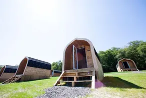 Ernest's Retreat Glamping Site - Room
